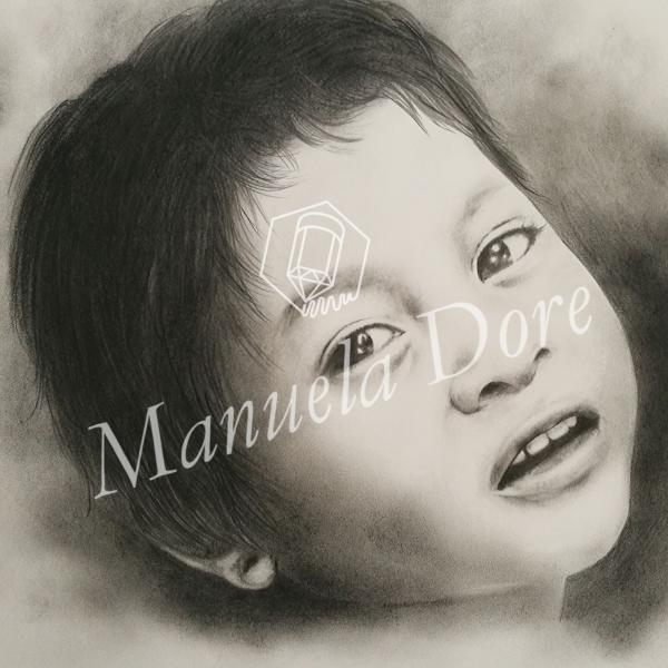 Bambino dalla testa inclinata